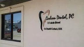 Modern Dental LLC./ David Carlson, DDS Logo